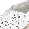 Белые туфли из нубука с перфорацией на подкладке из экокожи