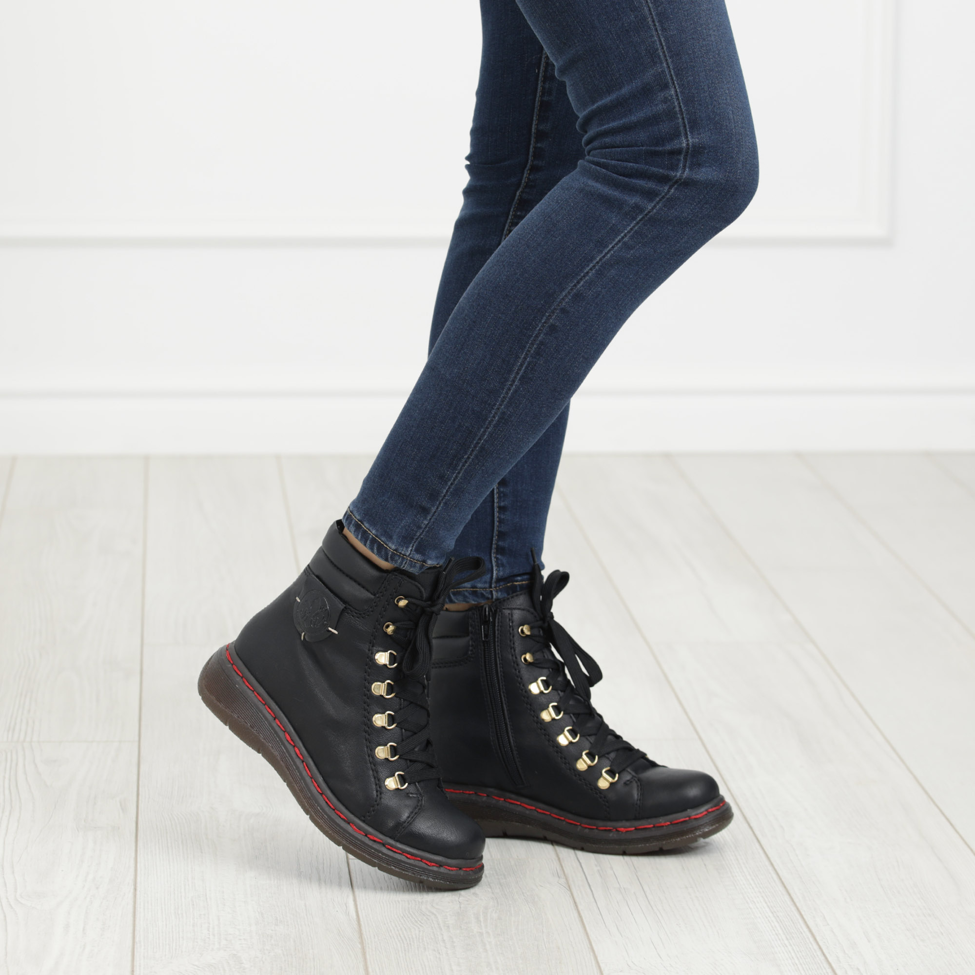 Черные ботинки на шнуровке Rieker, размер 36, цвет черный - фото 2
