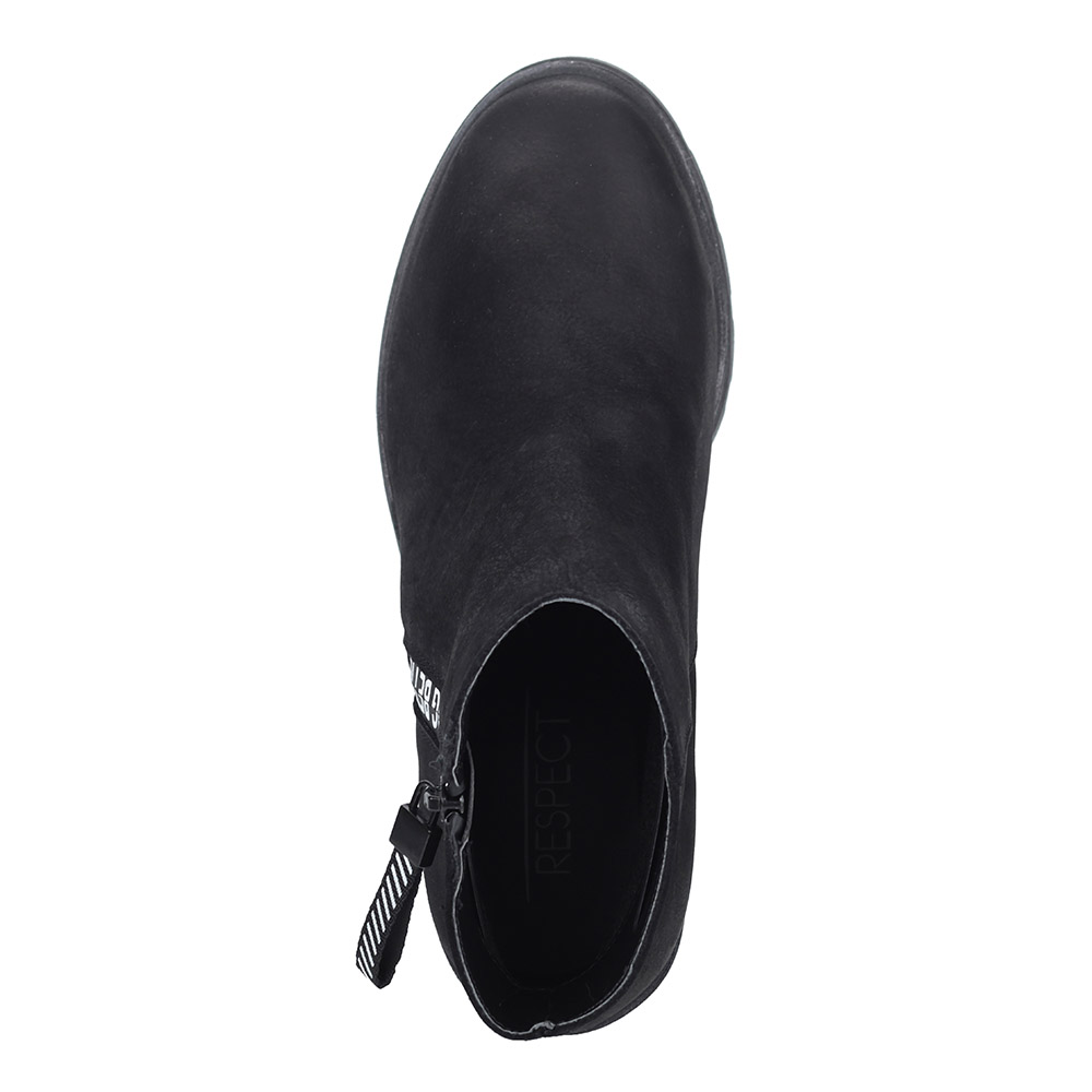 Черные ботильоны из кожи на каблуке от Respect-shoes