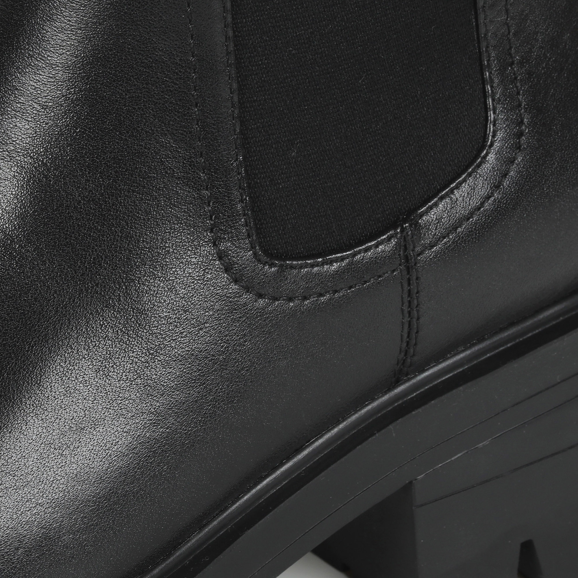Черные ботинки челси из кожи на подкладке из натуральной шерсти на тракторной подошве с квадратным каблуком CorsoComo, цвет черный - фото 6