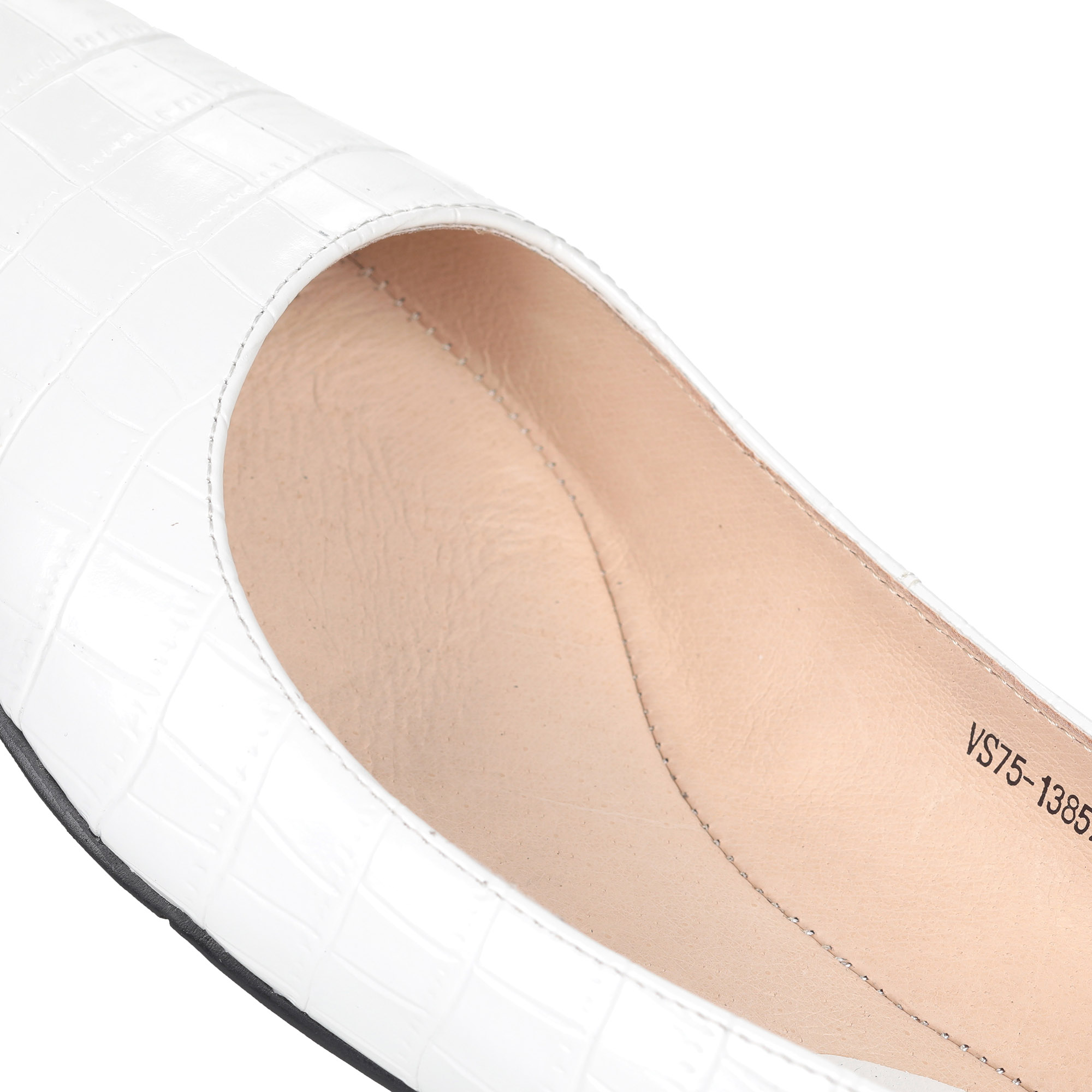 Белые туфли из кожи на небольшом каблуке от Respect-shoes