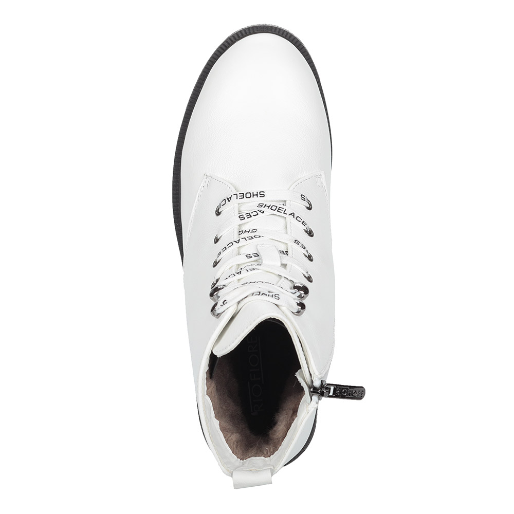 Белые кожаные ботинки с декоративными шнурками от Respect-shoes