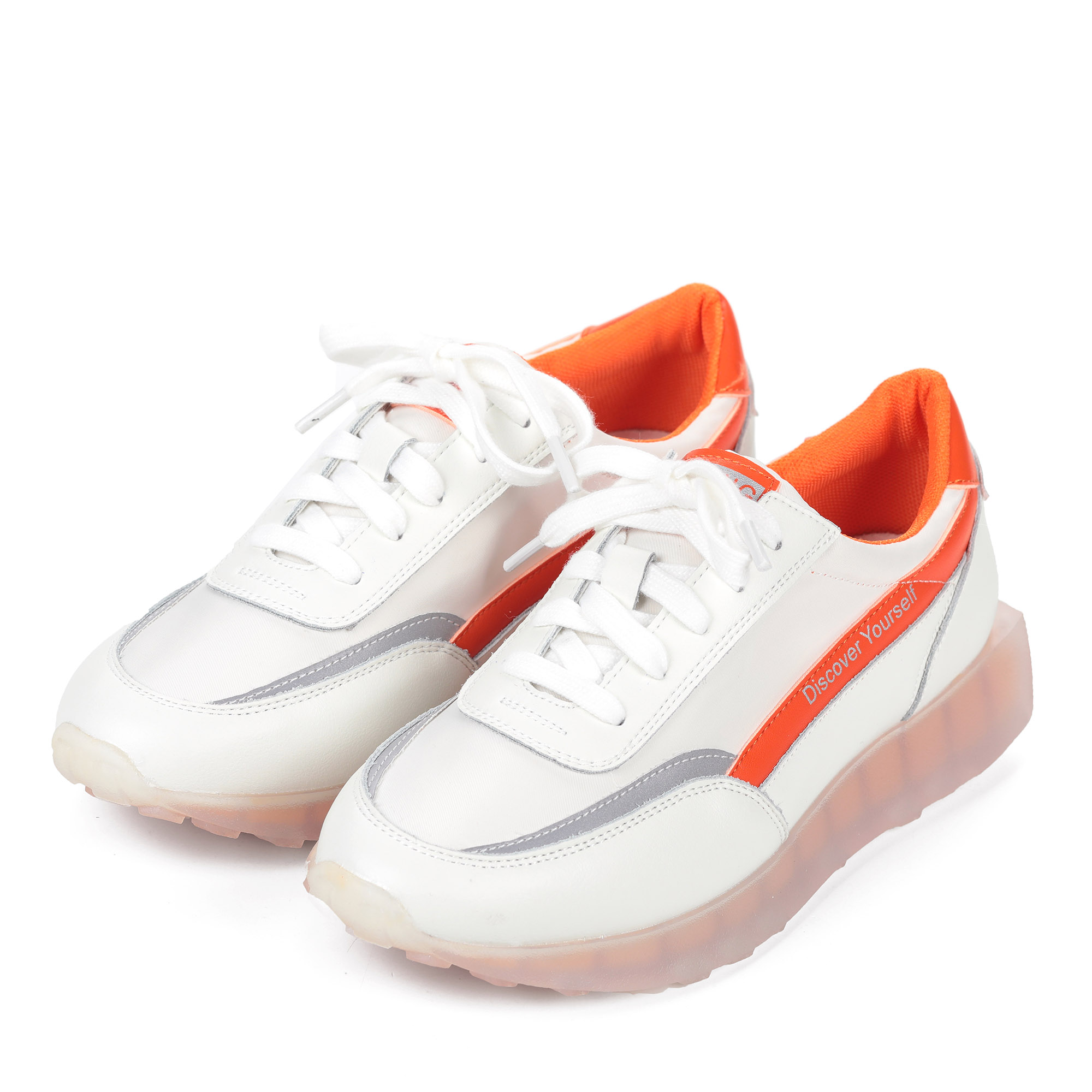 Бело-оранжевые кроссовки из комбинированных материалов от Respect-shoes