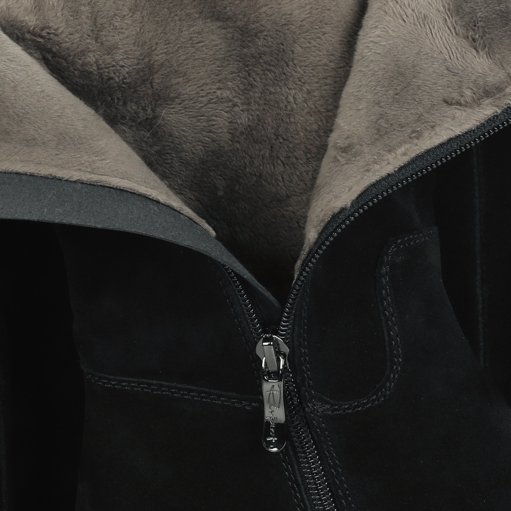 Черные ботфорты из спилка  на подкладке из натуральной шерсти и текстиля на утолщенной тракторной подошве Respect, размер 38, цвет черный - фото 5