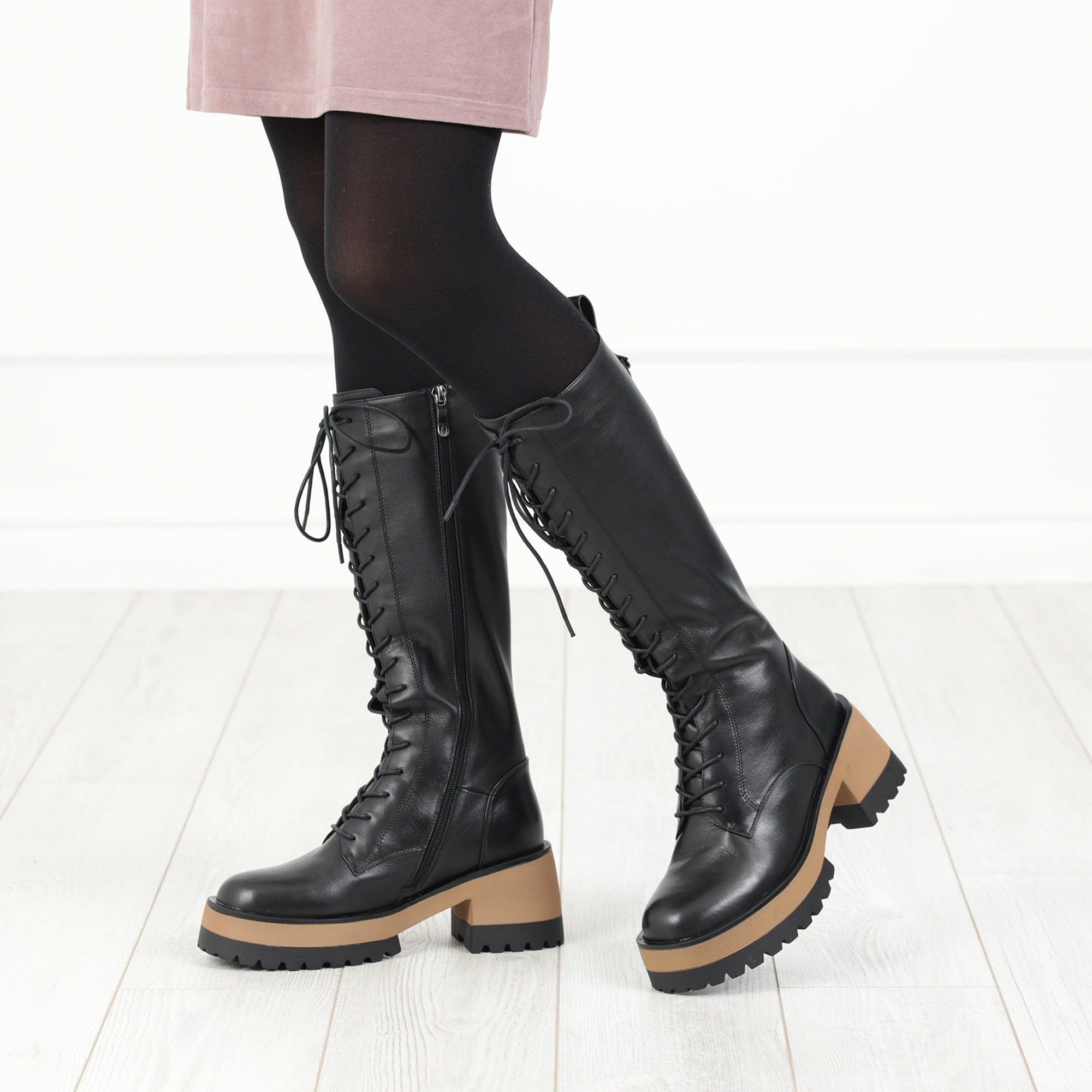 Черные сапоги на шнуровке из кожи на подкладке из комбинированных материалов на утолщенной контрастной подошве на устойчивом каблуке Respect, размер 36, цвет черный - фото 2