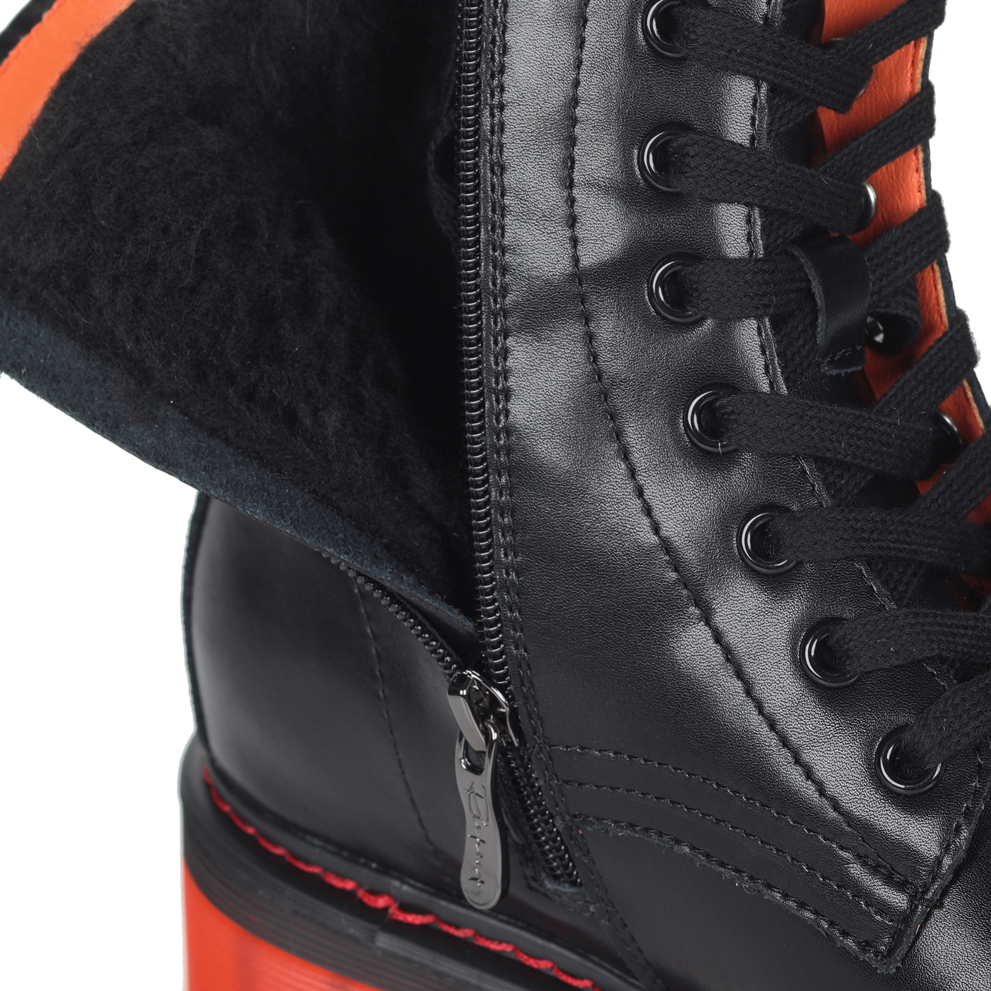 фото Черные ботинки из кожи на подкладке из натуральной шерсти на красной подошве respect