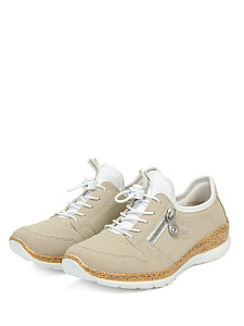 Бежевые кроссовки из экокожи