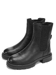 Черные зимние ботинки из кожи