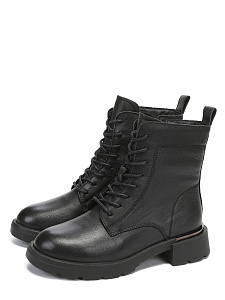 Черные зимние ботинки из кожи