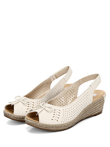 Бежевые босоножки из кожи