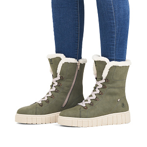 Зеленые утепленные ботинки из кожи