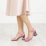 Розовые босоножки из кожи на подкладке из натуральной кожи на прозрачном каблуке трапеция