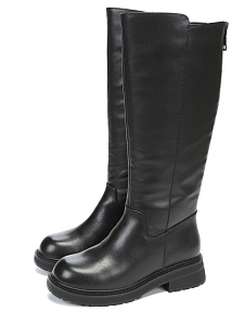 Черные зимние сапоги из кожи