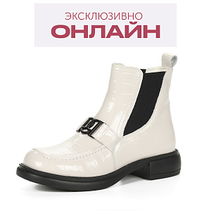 Бежевые ботинки челси из лаковой кожи с декоративной пряжкой на подкладке из текстиля на квадратном каблуке