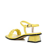 Желтые босоножки с плетеным верхом из кожи на подкладке из экокожи на каблуке столбик
