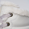 Белые утепленные ботинки из кожи и экокожи