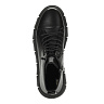 Черные кроссовки из кожи на подкладке из текстиля на утолщенной рифленой подошве