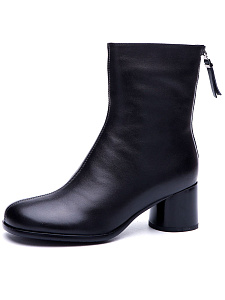 Черные зимние ботильоны из кожи