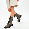 Коричневые высокие ботинки из кожи на шнуровке и ремнях на подкладке из натуральной шерсти на тракторной подошве
