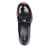 Черные лакированные закрытые туфли с пряжкой