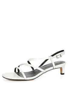 Белые босоножки из кожи