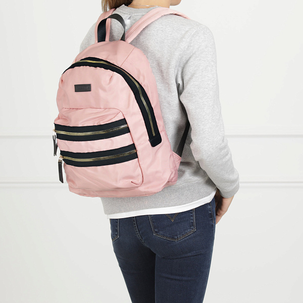 Розовый рюкзак из текстиля с наружными карманами