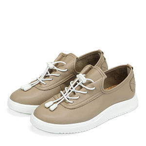 Бежевые кеды из композиционной кожи