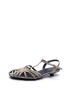 Бежевые босоножки из кожи