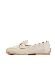 Лоферы из кожи рисового цвета