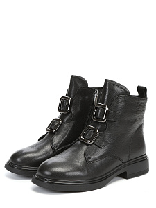 Черные зимние ботинки из кожи